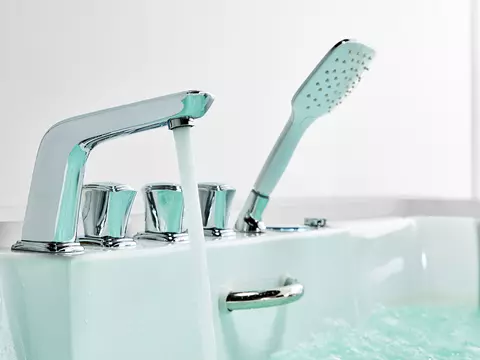 Whirlpool 180cm Eck-Badewanne BRüSSEL Comfort