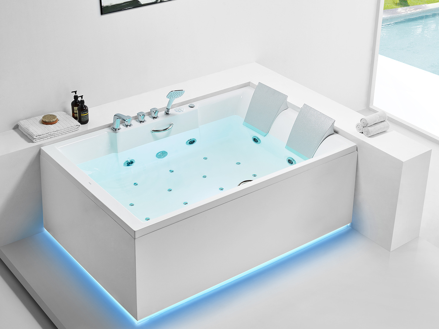 Whirlpool 180cm Eck-Badewanne BR&uuml;SSEL Comfort