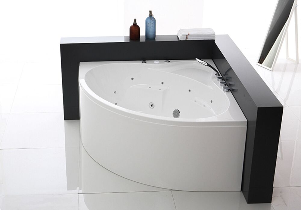 Whirlpool 140cm Eck-Badewanne PRO.A1903